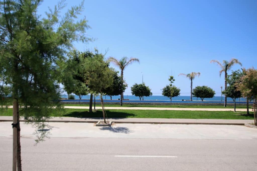 Apartamento Playa Valle Niza Малага Экстерьер фото